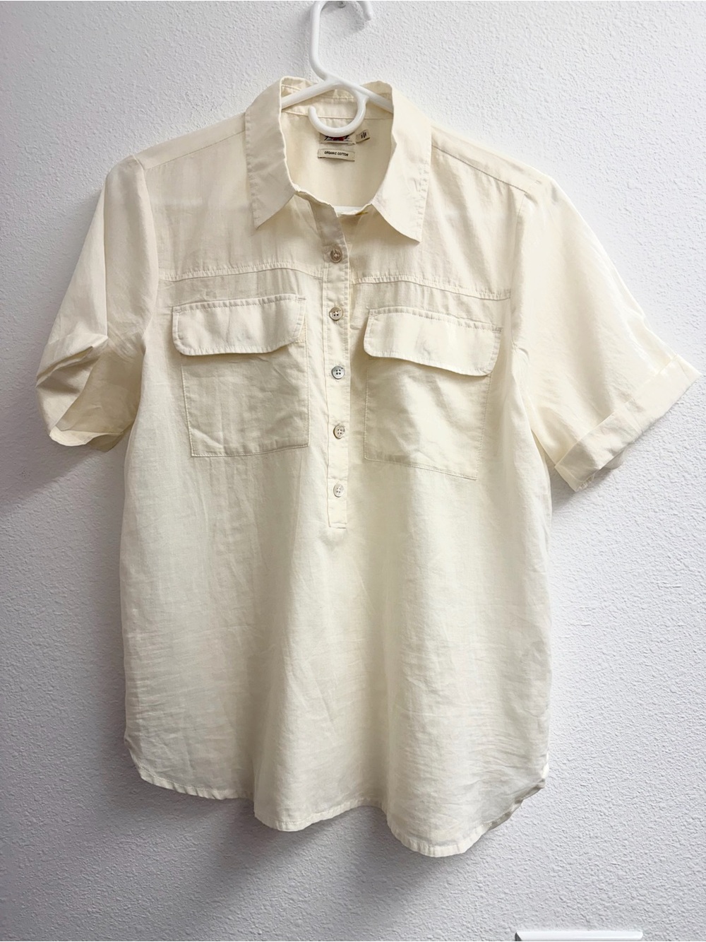 Faherty women’s The Uptown Short Sleeve Button Pullover in Cream size Small